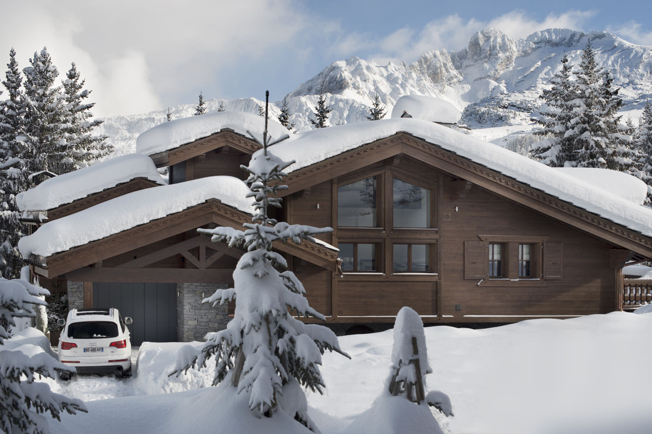 Exterior of Chalet Le Coquelicot in Courchevel 1850